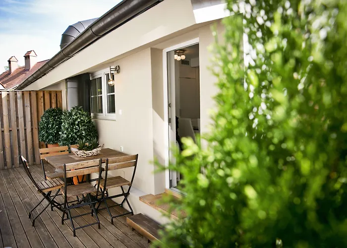 Hisa Pod Gradom * Liubliana