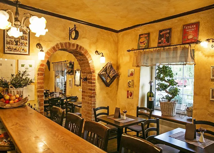 Hisa Pod Gradom Liubliana