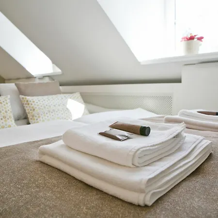 Hisa Pod Gradom Apartment