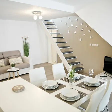 Apartment Hisa Pod Gradom Ljubljana