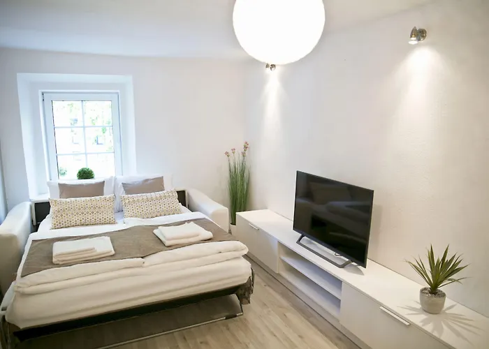 Hisa Pod Gradom Ljubljana