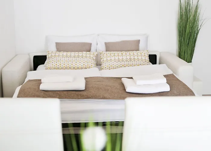 Hisa Pod Gradom Laibach