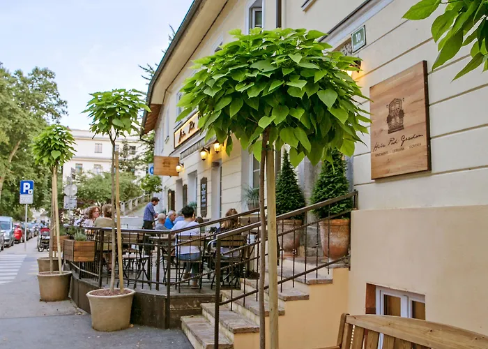 Hisa Pod Gradom Διαμέρισμα