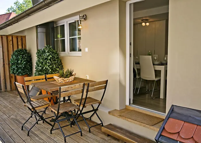 Hisa Pod Gradom * Laibach