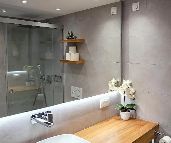 Hisa Pod Gradom Apartment